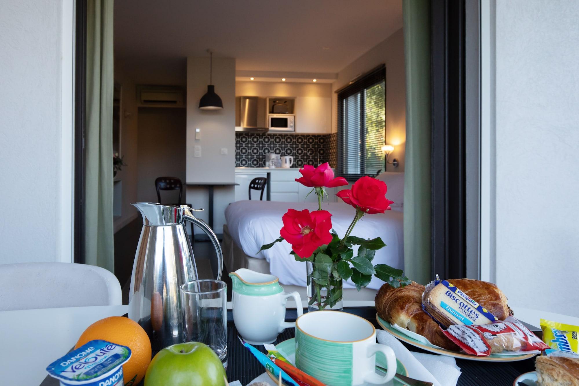 Residence Hoteliere Alcyon Порто-Веккьо Экстерьер фото