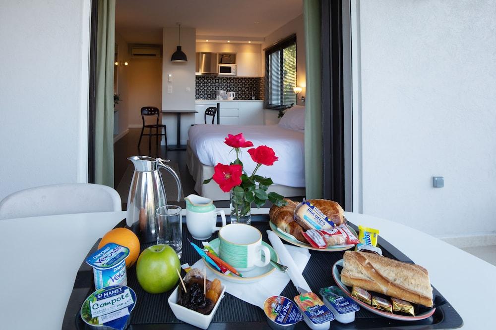 Residence Hoteliere Alcyon Порто-Веккьо Экстерьер фото