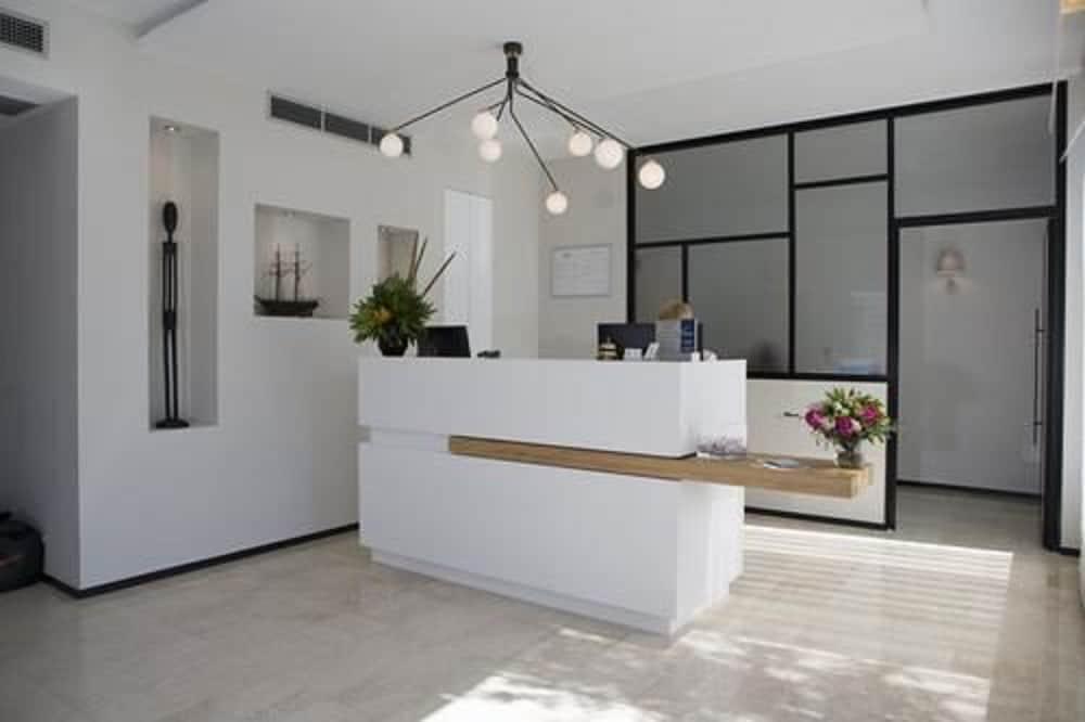 Residence Hoteliere Alcyon Порто-Веккьо Экстерьер фото